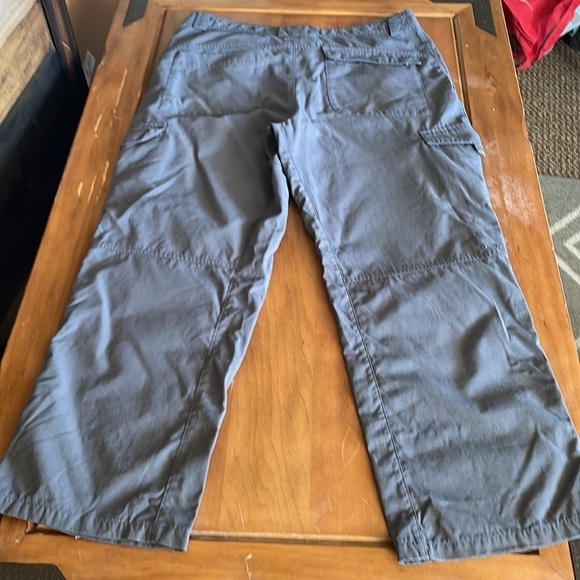 Columbia Titanium Nylon cargo Pants Size 38 - Picture 8 of 12